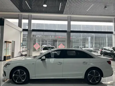 Audi A4L 2020, 40000 км, за 19045.1 USD