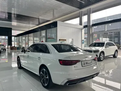 Audi A4L 2020, 40000 км, за 19045.1 USD