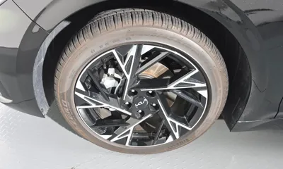 Kia K5 2026, 7364 км, за 21347.86 USD