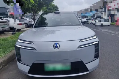 Denza N8L 2025, 9400 км, за 42797 USD