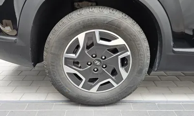 Hyundai Santafe 2022, 88129 км, за 15944.6 USD