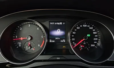 Volkswagen Passat 2018, 86168 км, за 10158.23 USD - фото 8