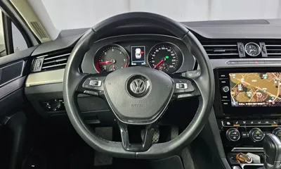Volkswagen Passat 2018, 86168 км, за 10158.23 USD - фото 13