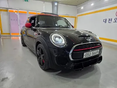 MINI Cooper 2017, 47348 км, за 12295.09 USD - фото 7