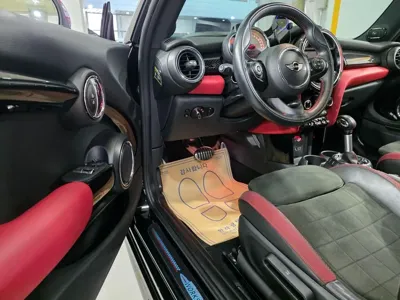 MINI Cooper 2017, 47348 км, за 12295.09 USD - фото 14