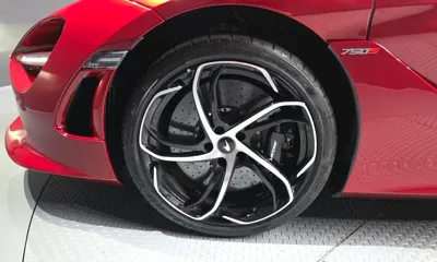 McLaren 750S 2024, 1977 км, за 273490.81 USD