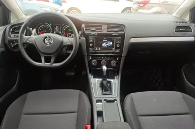 Volkswagen Golf 2019, 28100 км, за 9862 USD - фото 12