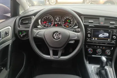 Volkswagen Golf 2019, 28100 км, за 9862 USD - фото 13