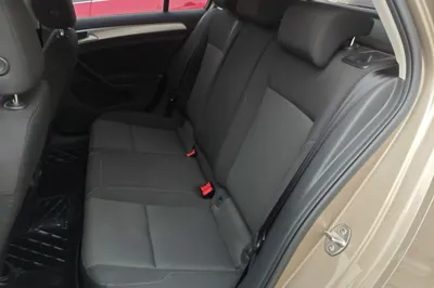 Volkswagen Golf 2019, 28100 км, за 9862 USD - фото 20