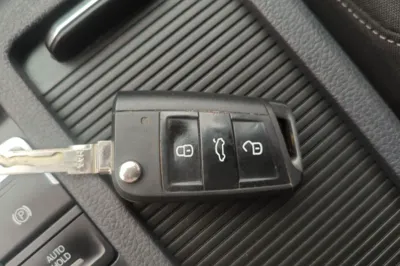 Volkswagen Golf 2019, 28100 км, за 9862 USD - фото 23