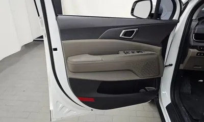 Kia Canival 2024, 33816 км, за 22909.28 USD - фото 24