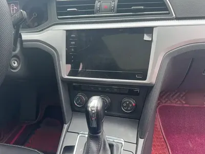 Volkswagen Lamando 2021, 50199 км, за 9902.69 USD