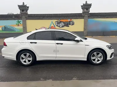 Volkswagen Lamando 2021, 50199 км, за 9902.69 USD