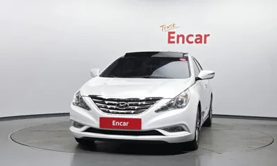 Hyundai Sonata 2012, 124133 км, за 2801.3 USD