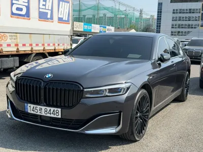 BMW 7-Series · 2022 год