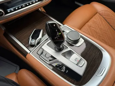 BMW 7-Series 2022, 76700 км, за 39057.37 USD - фото 9