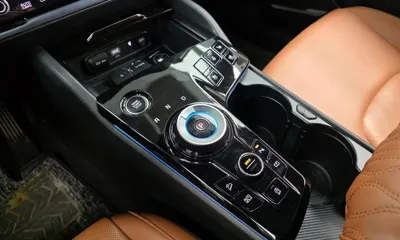 Kia Sportage 2022, 99784 км, за 15547.76 USD - фото 9