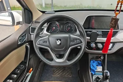 Baojun 310W 2017, 76500 км, за 3578 USD - фото 10