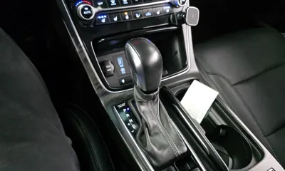 Hyundai Grandeur 2018, 93813 км, за 8543.04 USD - фото 9