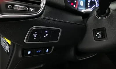 Hyundai Grandeur 2018, 93813 км, за 8543.04 USD - фото 15