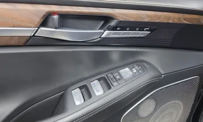 Genesis G90 2020, 54611 км, за 25352.65 USD - фото 27