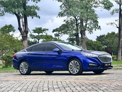 Hongqi Hongqi H5 2023, 51000 км, за 8357.7 USD