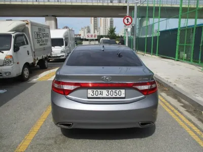 Hyundai Grandeur 2014, 80000 км, за 4039.09 USD