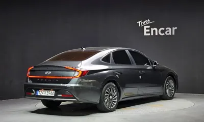 Hyundai Sonata 2022, 84125 км, за 12890.01 USD
