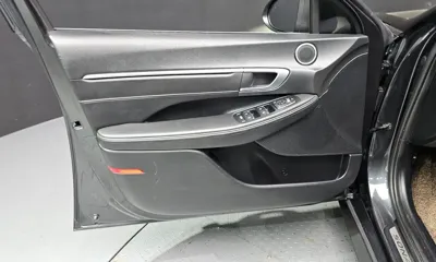 Hyundai Sonata 2022, 84125 км, за 12890.01 USD - фото 24