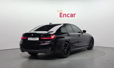 BMW 3-Series 2021, 49211 км, за 19160.88 USD