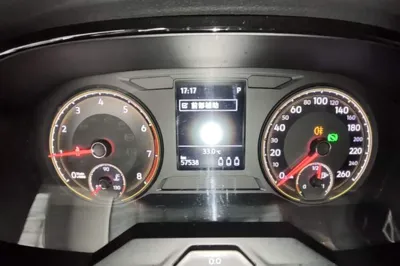 Volkswagen Lavida 2019, 57500 км, за 8988 USD - фото 14