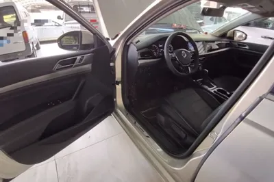 Volkswagen Lavida 2019, 57500 км, за 8988 USD - фото 18