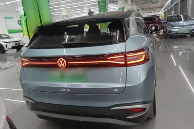 Volkswagen ID.4 X 2025, 38400 км, за 16765 USD