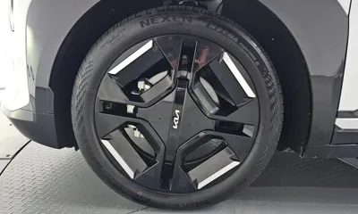 Kia EV3 2025, 14902 км, за 26585.27 USD