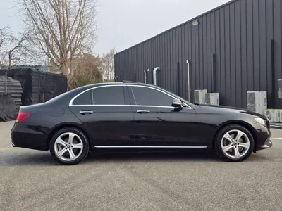 Mercedes-Benz E-Class 2018, 70000 км, за 15761.58 USD