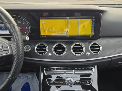 Mercedes-Benz E-Class 2018, 70000 км, за 15761.58 USD - фото 13