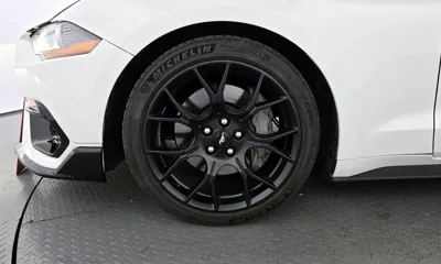 Ford Mustang 2019, 58151 км, за 14337.63 USD