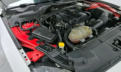 Ford Mustang 2019, 58151 км, за 14337.63 USD - фото 6