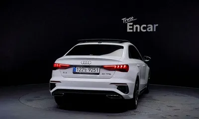 Audi A3 2024, 30611 км, за 18434.09 USD