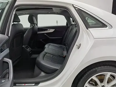 Audi A4L 2019, 82400 км, за 12966.37 USD - фото 15