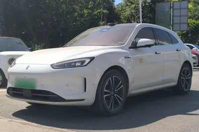 Hima AITO M5 · 2024 год