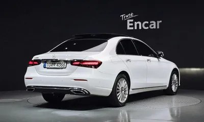 Mercedes-Benz E-Class 2021, 53643 км, за 23337.44 USD