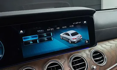 Mercedes-Benz E-Class 2021, 53643 км, за 23337.44 USD - фото 29