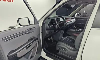 Kia EV9 2024, 52143 км, за 36755.17 USD - фото 10