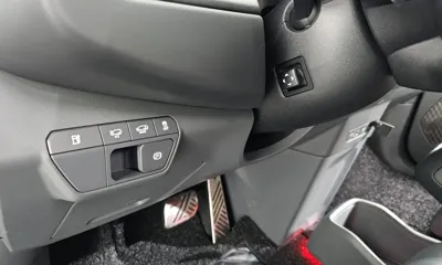 Kia EV9 2024, 52143 км, за 36755.17 USD - фото 27