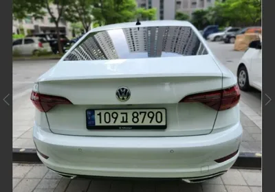 Volkswagen Jetta 2021, 58792 км, за 19692.79 USD