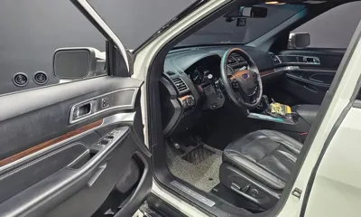 Ford Explorer 2017, 52498 км, за 11376.19 USD - фото 10