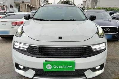 Lynk & Co 01 2017, 95100 км, за 9810 USD