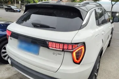 Lynk & Co 01 2017, 95100 км, за 9810 USD - фото 6