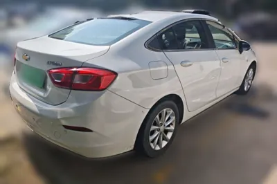 Chevrolet Cruze 2017, 91600 км, за 5453 USD